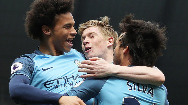 NBA常规赛MVP争夺战激烈（NBA常规赛MVP之争白热化）