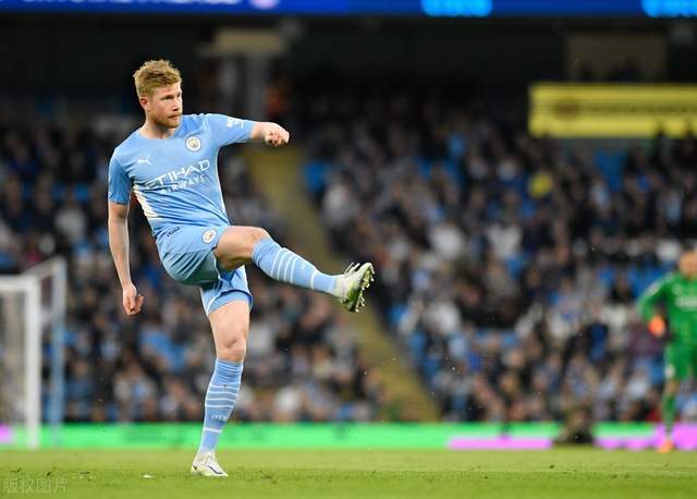 跟队：邓弗里斯脚踝疼痛未消除，可能告别2025年剩余比赛（队记：邓弗里斯脚踝伤势未愈，或缺席2025年余下赛程）