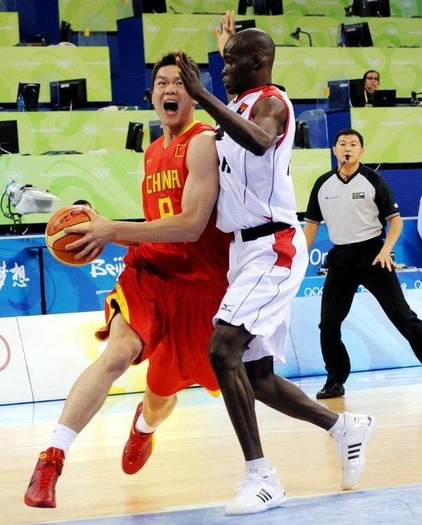 特里皮尔：我与图赫尔交谈过，若国家队需要会选择回归（特里皮尔：已与图赫尔交流，若国家队需要我会回归）