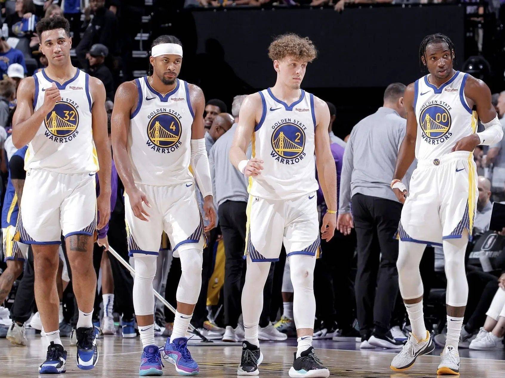 斯基拉：加斯佩里尼不满意齐米卡斯的表现，球员可能重返红军（斯基拉：齐米卡斯表现未获加斯佩里尼认可，或将重返利物浦）