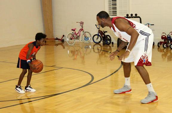 德媒：尽管曼联国米接触，但阿德耶米其实只想去利物浦或皇马（德媒：曼联、国米虽接洽，阿德耶米只愿投利物浦或皇马）