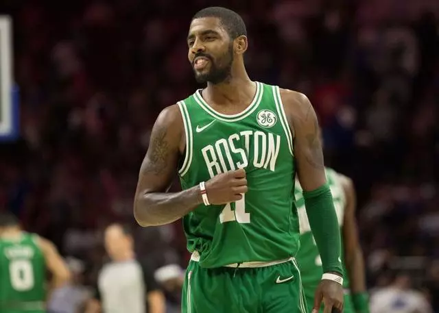 在重庆铜梁备战期间，U16国足参观了邱少云烈士纪念馆（U16国足重庆铜梁备战之余参访邱少云烈士纪念馆）