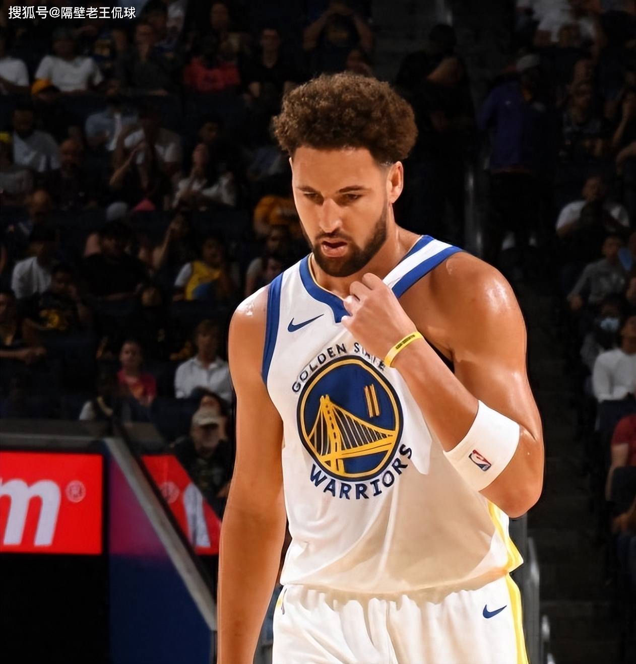 达万庆祝足协杯夺冠：我无比开心能实现这个将永存于心的梦想（达万庆贺足协杯夺冠：圆了铭记于心的梦想，我欣喜万分）